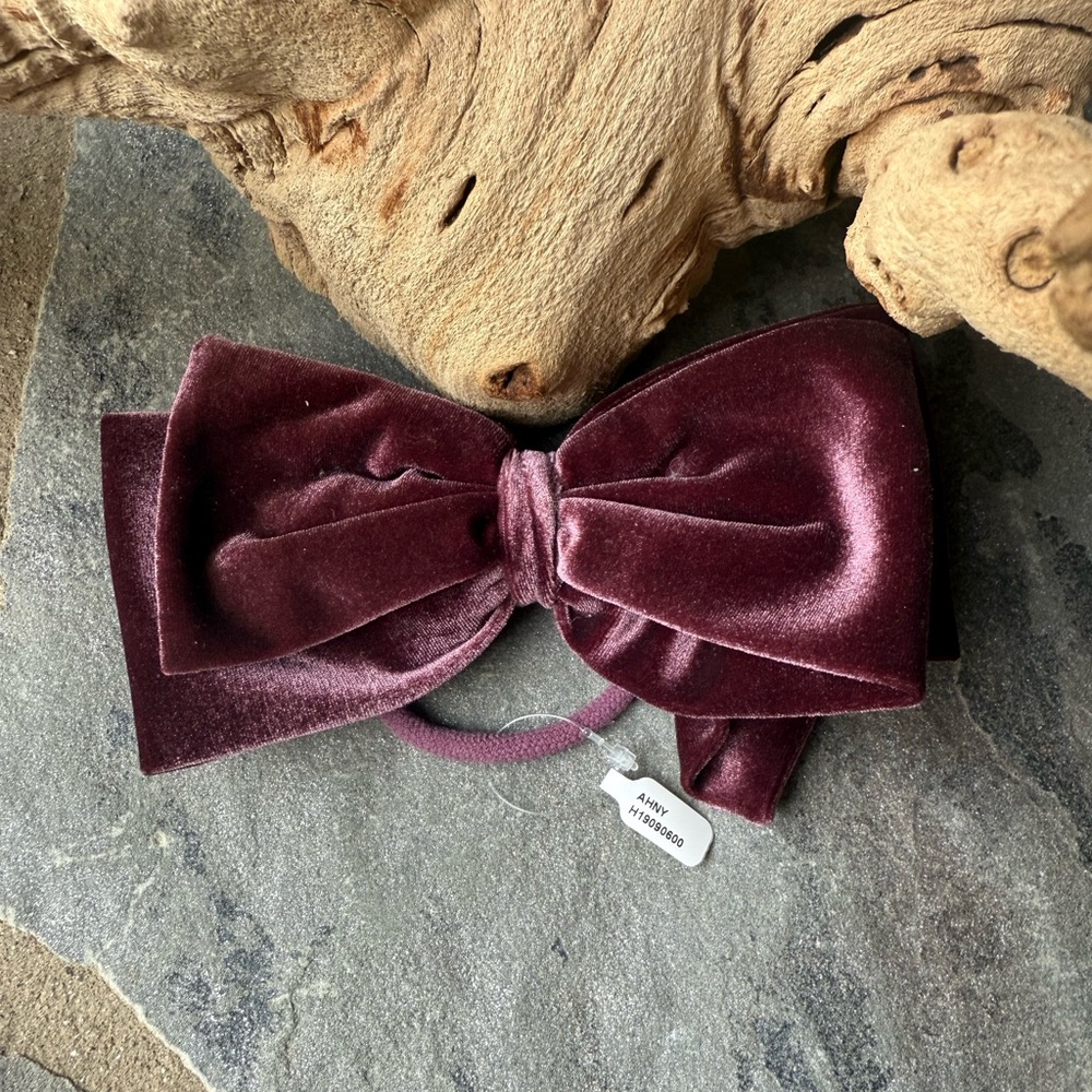 New🌟Anthropologie-Velvet Bow Hair Accessory - Purple